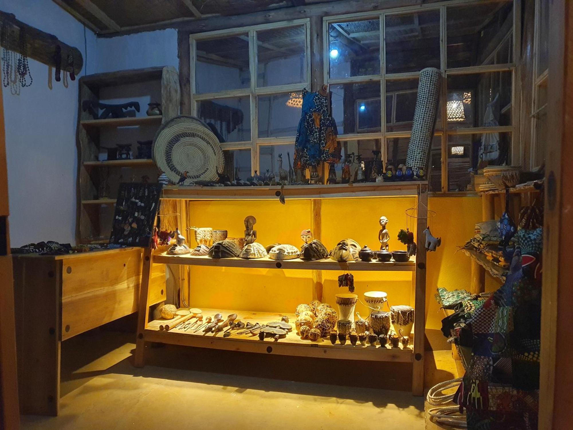 Topi Lodge Katunguru Esterno foto