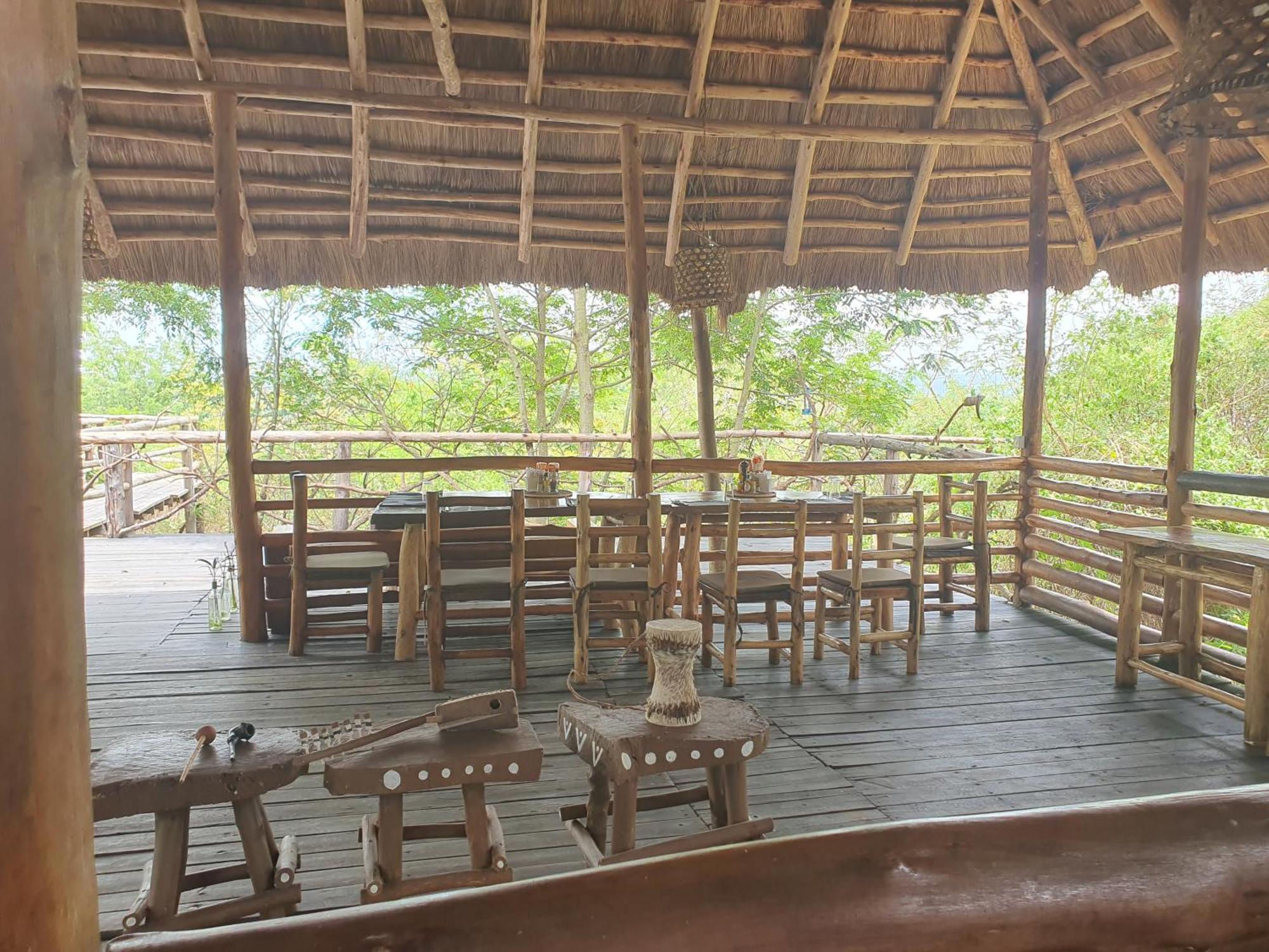 Topi Lodge Katunguru Esterno foto