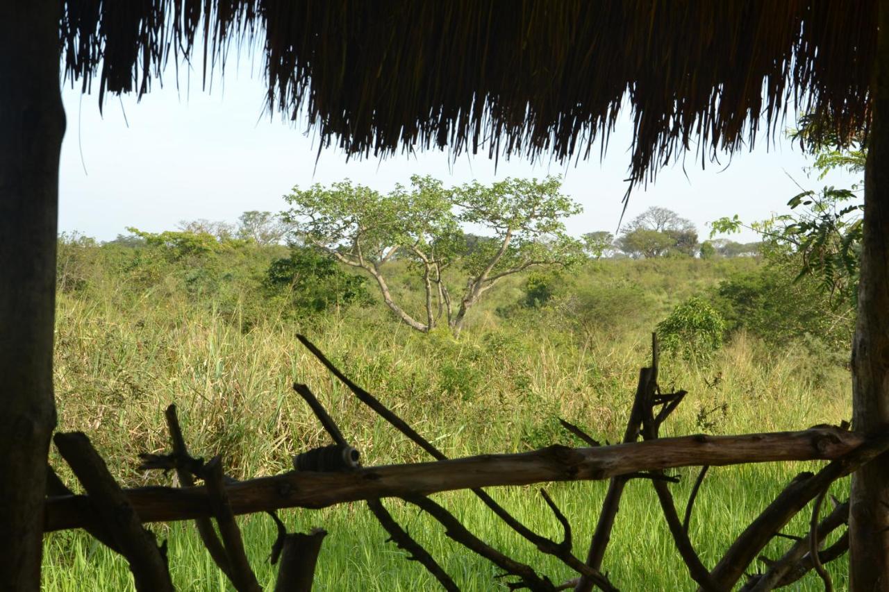 Topi Lodge Katunguru Esterno foto
